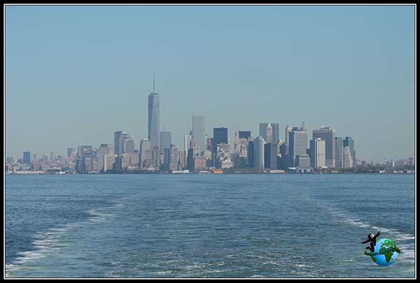 Distrito Finaciero desde el Ferry gratuito