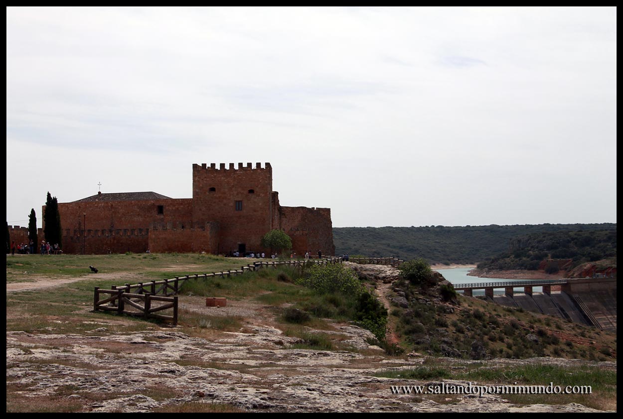 Castillo y Embalse de Peñarroya