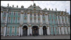 Entrada del Hermitage en San Petersburgo