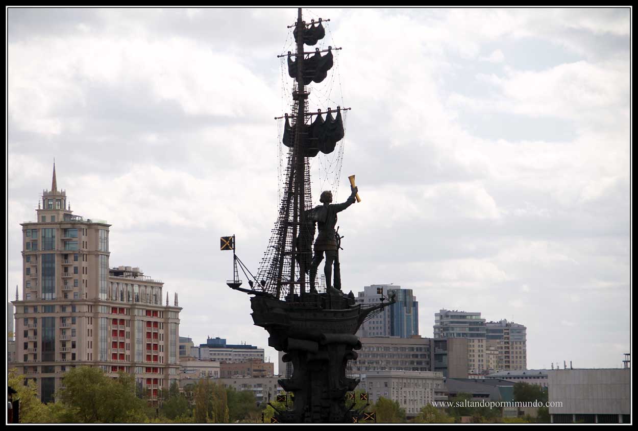 Homenaje a Pedro el Grande en Moscú ( ¿o era a Cristobal Colon?)