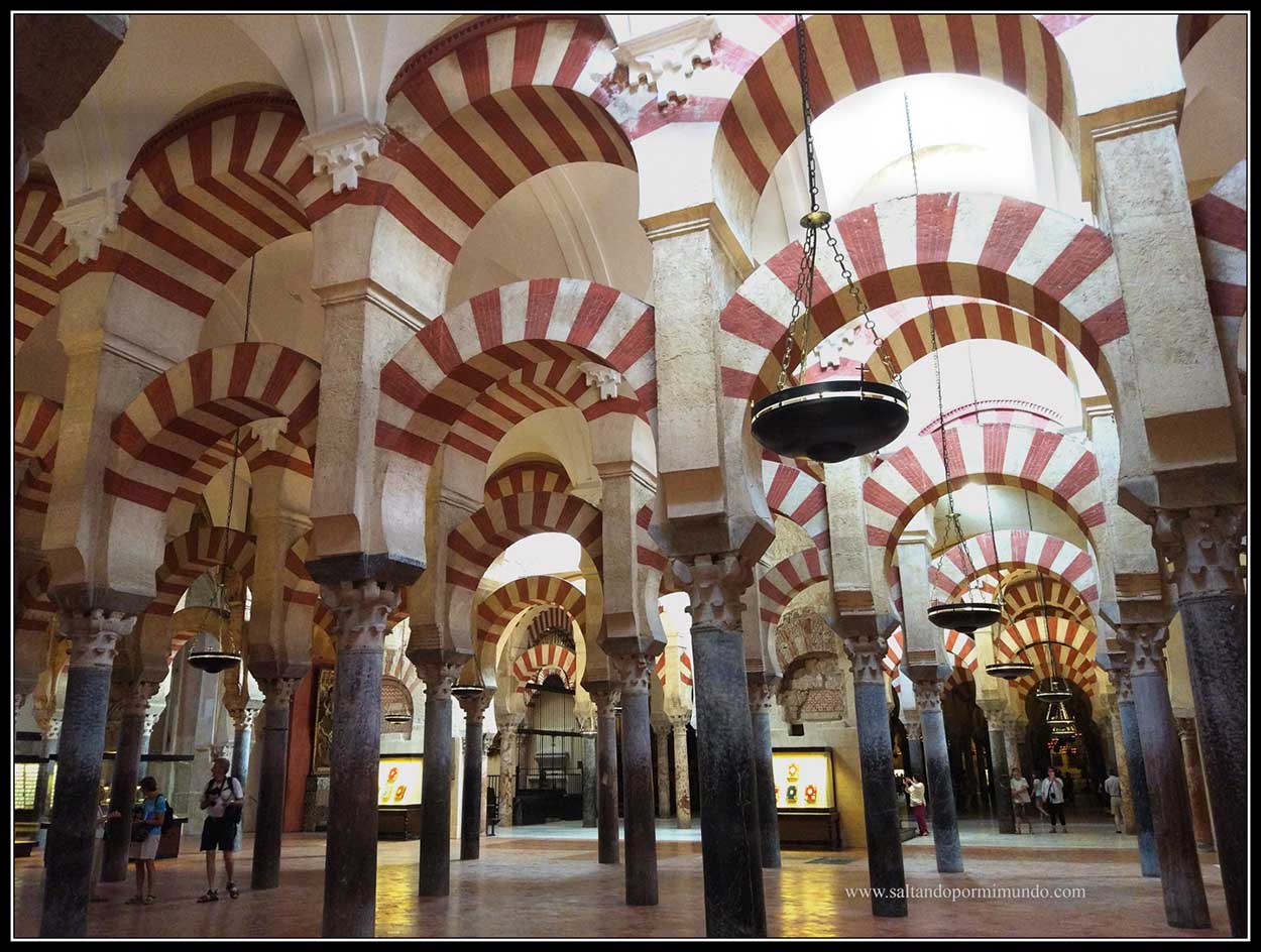 Interior de Mezquita de Córdoba