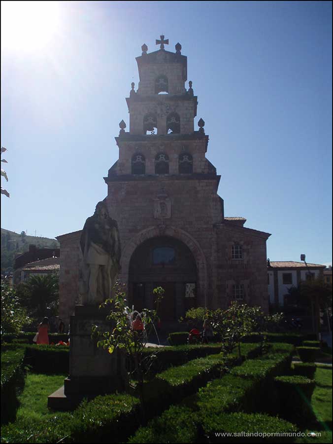 Qué ver en Cangas de Onis, Iglesia de Santa Maria